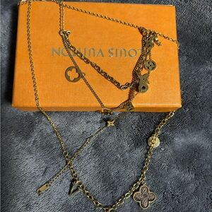 Gold plated Women's Necklace and bracelet-Unused